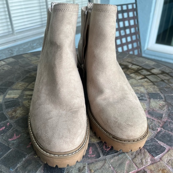 Wedge Boot - Picture 2 of 6